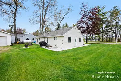 1653 S Beech Avenue, White Cloud, MI 49349 - Photo 28