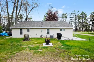 1653 S Beech Ave, White Cloud, MI 49349 - Photo 30