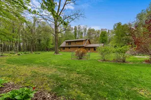 12215 Goffe Rd, Jonesville, MI 49250 - Photo 24