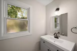 7381 Cathedral Dr, Bloomfield Hills, MI 48301 - Photo 36