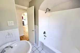 4270 Hunsberger Ave NE, Grand Rapids, MI 49525 - Photo 22
