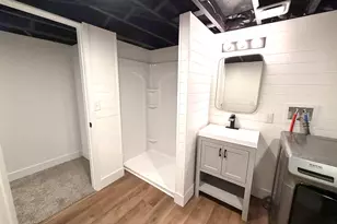 4270 Hunsberger Ave NE, Grand Rapids, MI 49525 - Photo 36
