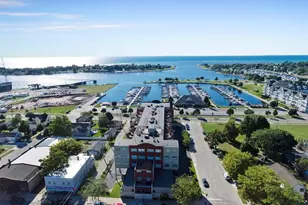 105 W Danaher St, Ludington, MI 49431 - Photo 2