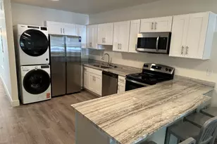 912 Mary St, Ann Arbor, MI 48104 - Photo 2