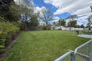 46329 Huling St, Shelby Twp, MI 48317 - Photo 4