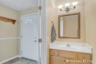 3960 Old Elm Dr SE, Kentwood, MI 49512 - Photo 8