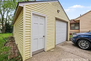 1083 Amity Ave, Muskegon, MI 49442 - Photo 24