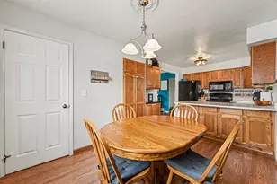 40579 Firwood Dr, Plymouth, MI 48170 - Photo 6