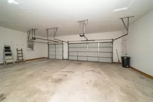34554 Quaker Valley Rd, Farmington Hills, MI 48331 - Photo 46