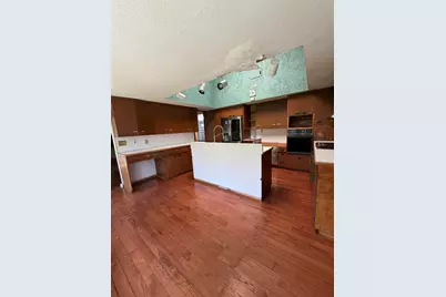 1322 Woodkrest Drive, Flint, MI 48532 - Photo 8