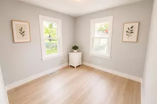 1277 Parkway Dr, Benton Harbor, MI 49022 - Photo 12