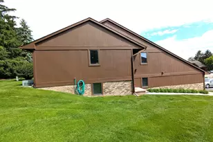 599 Echo Ct, Saline, MI 48176 - Photo 2