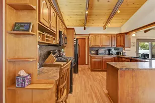 7702 Park Ln Ave, Jenison, MI 49428 - Photo 6