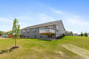 7605 Brook Villa S, Allendale, MI 49401 - Photo 4