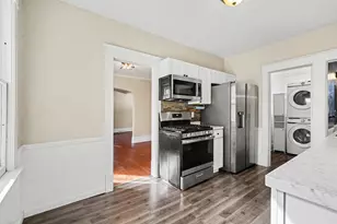 892 W Forest Ave, Muskegon, MI 49441 - Photo 10
