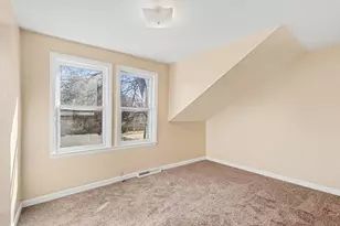 892 W Forest Ave, Muskegon, MI 49441 - Photo 18