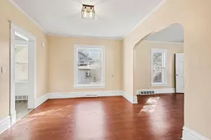 892 W Forest Ave, Muskegon, MI 49441 - Photo 8