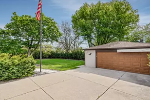 43998 Leonardo Dr, Sterling Heights, MI 48313 - Photo 24