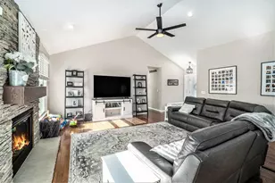 5243 Reid Rd, Swartz Creek, MI 48473 - Photo 6