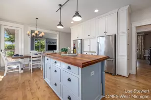 2450 Shears Crossing Ct NE, Grand Rapids, MI 49525 - Photo 18