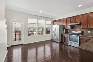 27898 Hopkins Dr, Novi, MI 48377 - Photo 6