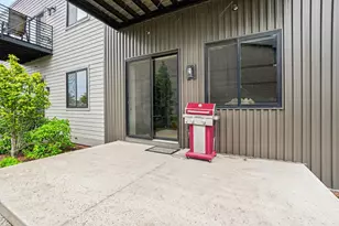 110 Central Ave, Holland, MI 49423 - Photo 26