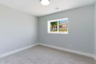 243 W Gardner St, Sparta, MI 49345 - Photo 38