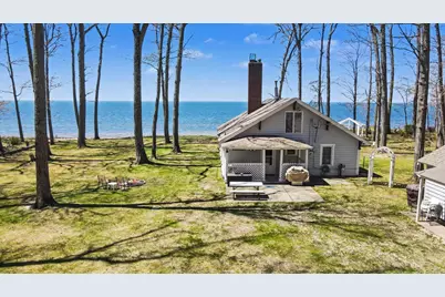2013 N Scenic Drive, Muskegon, MI 49445 - Photo 1