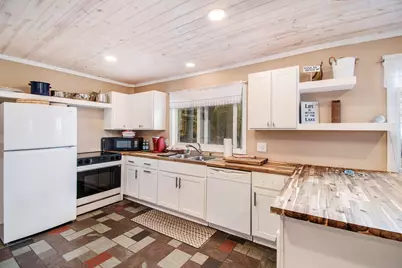 2013 N Scenic Drive, Muskegon, MI 49445 - Photo 16