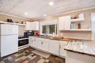 2013 N Scenic Dr, Muskegon, MI 49445 - Photo 16
