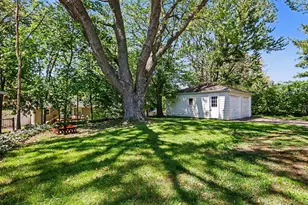 4725 Burgis Ave SE, Kentwood, MI 49508 - Photo 26