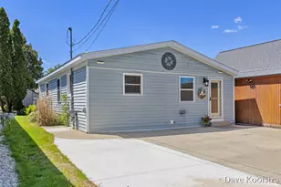 4356 Lynden Rd, Shelbyville, MI 49344 - Photo 2