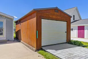 4356 Lynden Rd, Shelbyville, MI 49344 - Photo 10