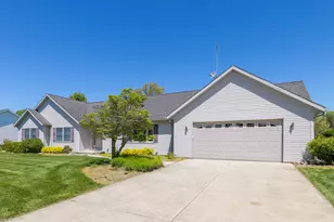 29376 Saddlebred Ln, Dowagiac, MI 49047 - Photo 4