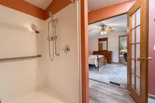 24599 Linden St, Dowagiac, MI 49047 - Photo 16