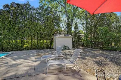 1406 Perkins Avenue NE, Grand Rapids, MI 49505 - Photo 38