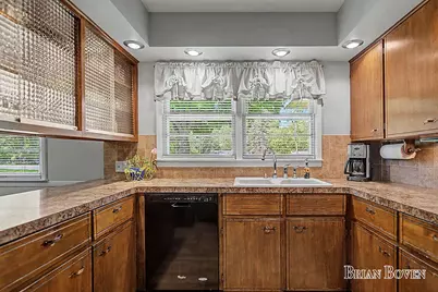 1406 Perkins Avenue NE, Grand Rapids, MI 49505 - Photo 4