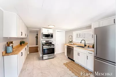 1026 Garfield Avenue NW, Grand Rapids, MI 49504 - Photo 12