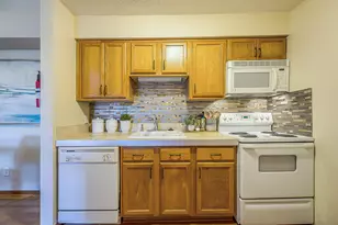 2592 Eagles Cir, Ypsilanti, MI 48197 - Photo 12