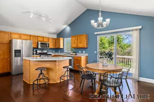 2070 Shiloh Point Dr SE, Grand Rapids, MI 49546 - Photo 6