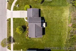 2070 Shiloh Point Dr SE, Grand Rapids, MI 49546 - Photo 32