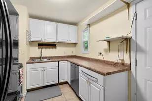 26 Ardmoor Dr, Battle Creek, MI 49037 - Photo 8