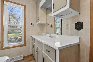 52320 Sheridan Rd, Paw Paw, MI 49079 - Photo 20