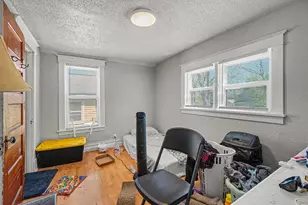719 McCourtie St, Kalamazoo, MI 49008 - Photo 12