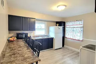 332 W 18th St, Holland, MI 49423 - Photo 10