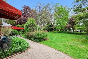 2420 Lost Tree Way, Bloomfield Hills, MI 48304 - Photo 22