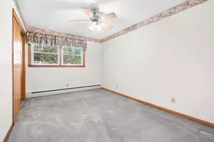 1077 Riverside Dr, Battle Creek, MI 49015 - Photo 14