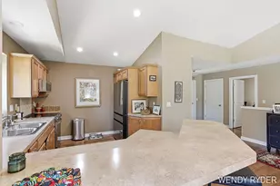 245 E Timberlake Dr, Holland, MI 49424 - Photo 8