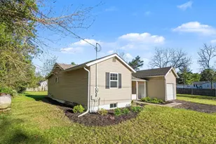 2452 54th St, Fennville, MI 49408 - Photo 4