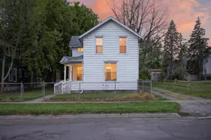 610 Backus St, Jackson, MI 49202 - Photo 2